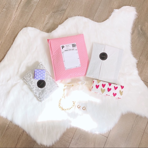 💓 SHIPPED WITH LOVE 💓 - Picture 1 of 5
